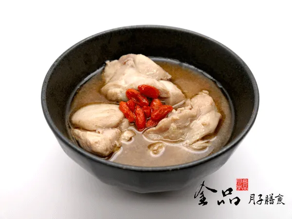 Sesame oil chicken soup with red dates